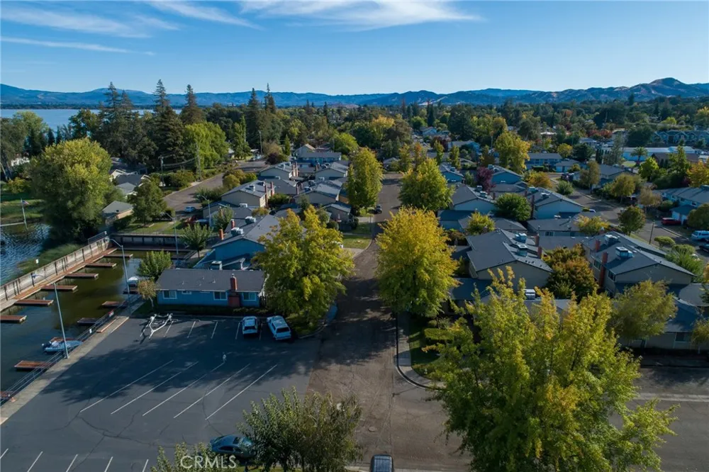 1832 Montana Vista Lakeport, CA 95453