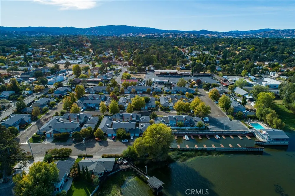 1832 Montana Vista Lakeport, CA 95453