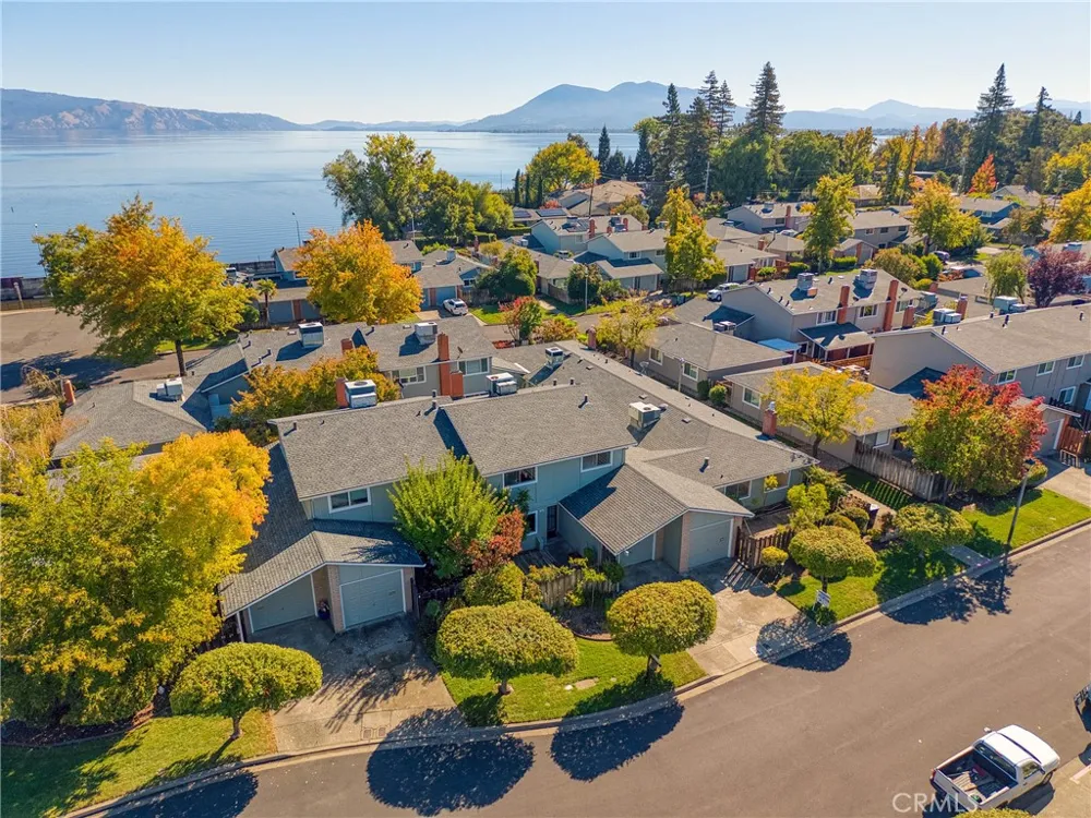 1832 Montana Vista Lakeport, CA 95453