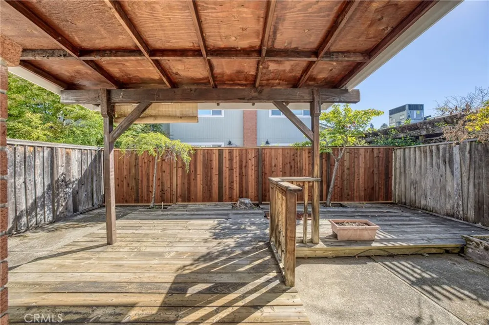 1832 Montana Vista Lakeport, CA 95453