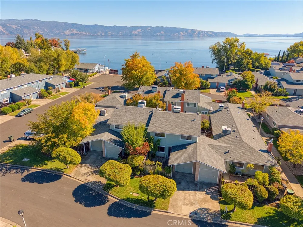 1832 Montana Vista Lakeport, CA 95453