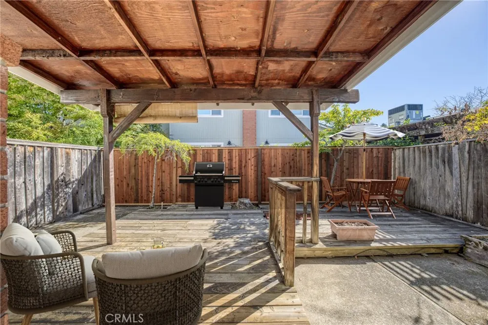 1832 Montana Vista Lakeport, CA 95453
