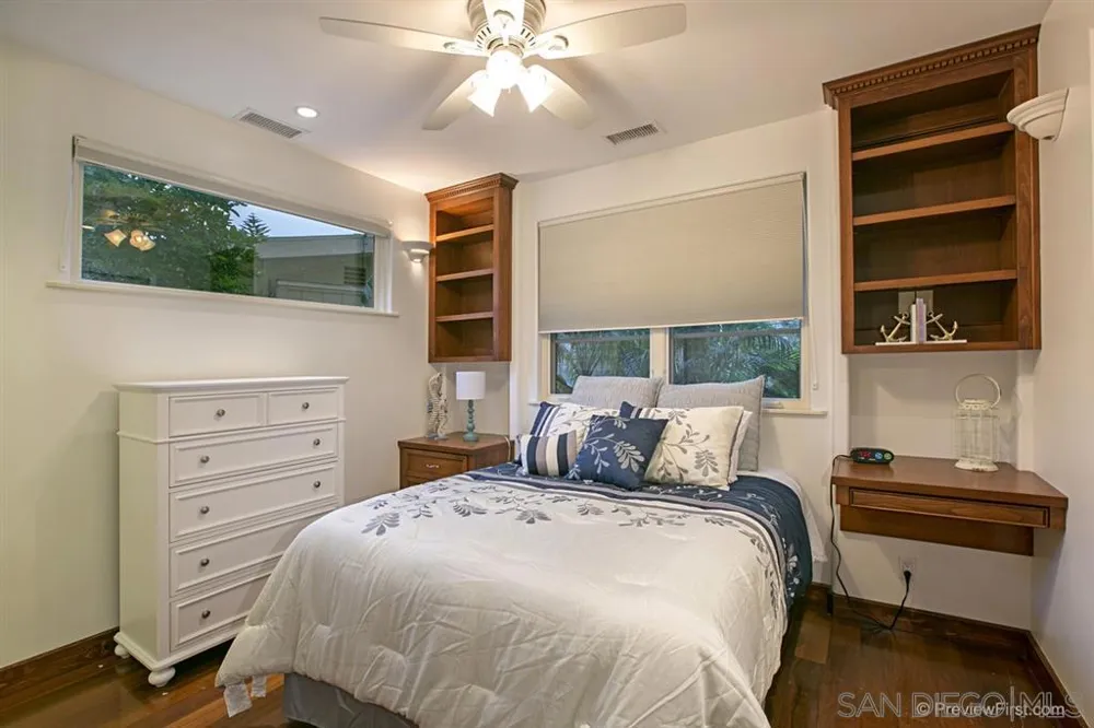 1150 Pine St Coronado, CA 92118