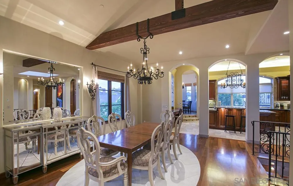 1150 Pine St Coronado, CA 92118
