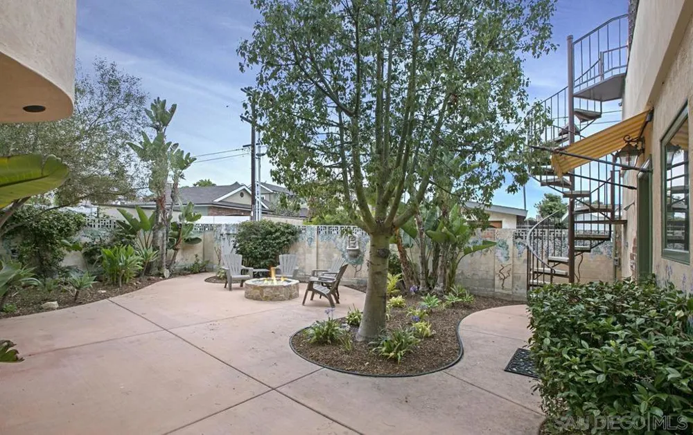1150 Pine St Coronado, CA 92118