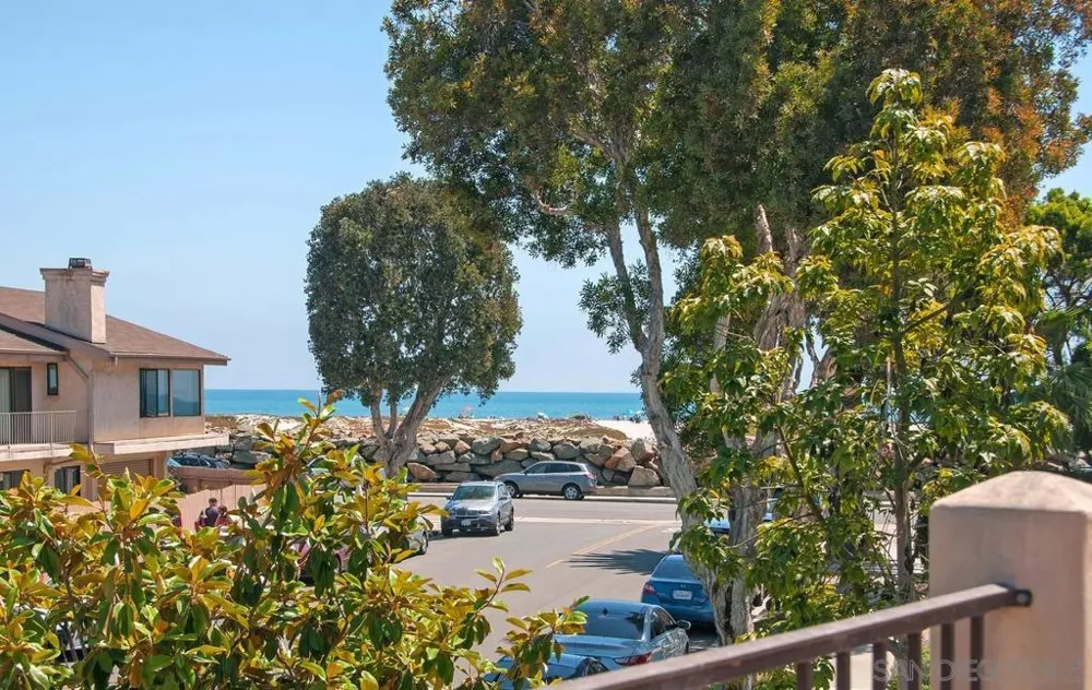 1150 Pine St Coronado, CA 92118