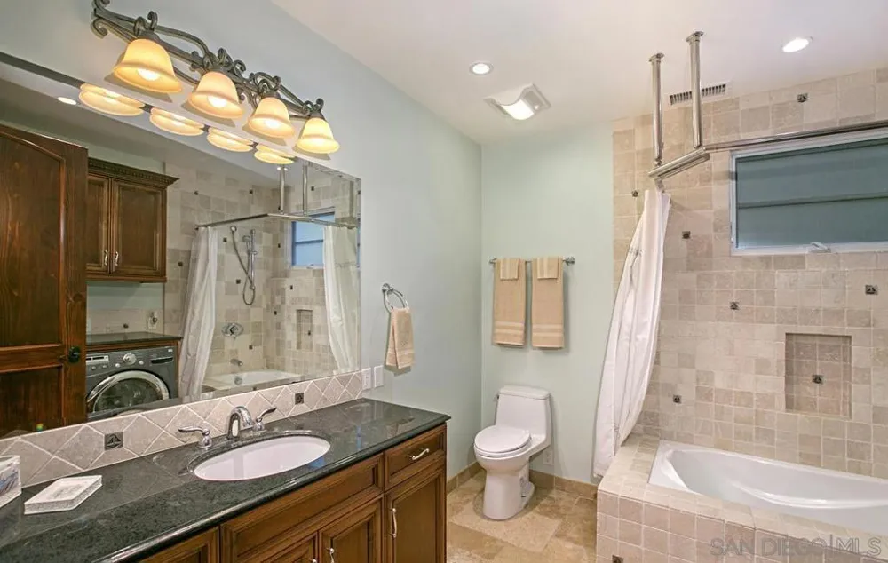 1150 Pine St Coronado, CA 92118