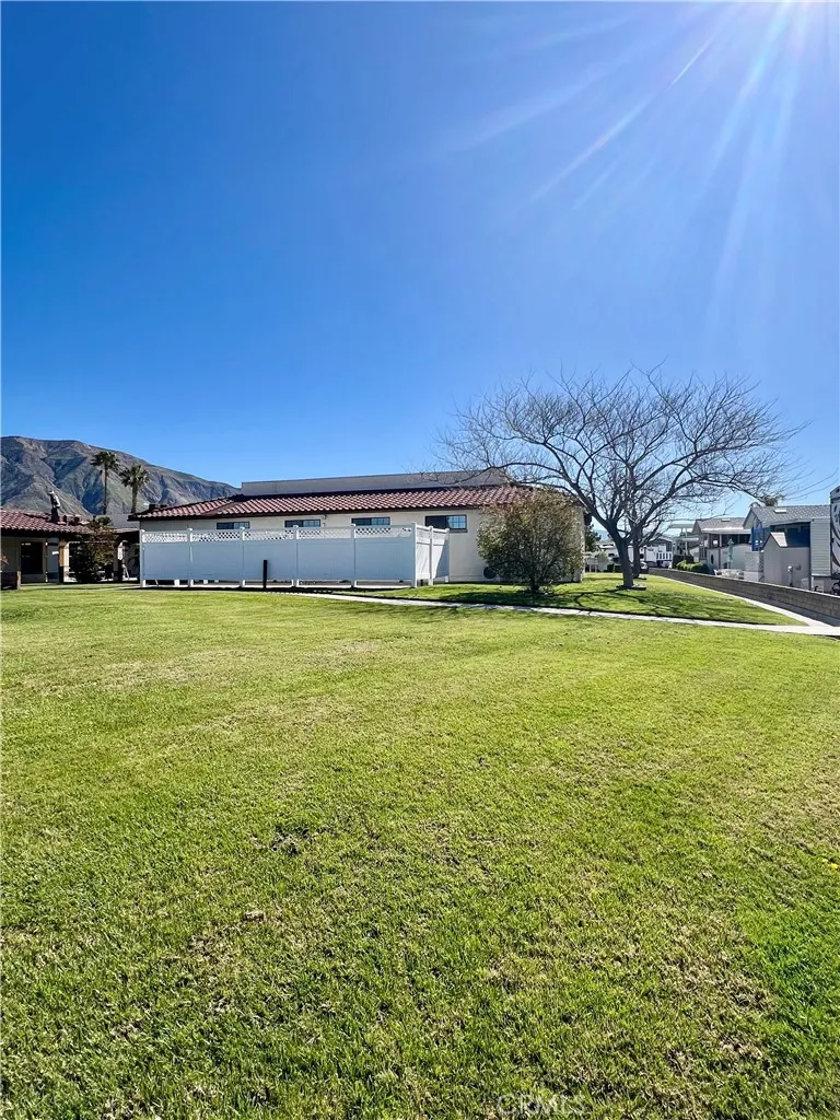 1239 Frontier Avenue San Jacinto, CA 92583