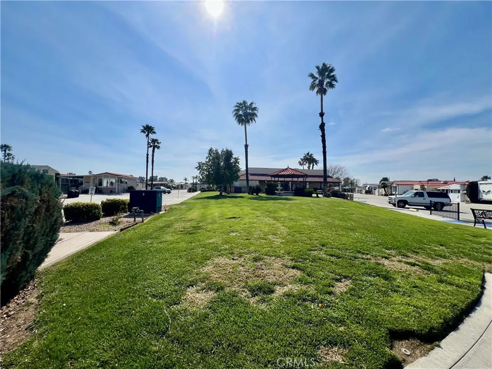 1239 Frontier Avenue San Jacinto, CA 92583