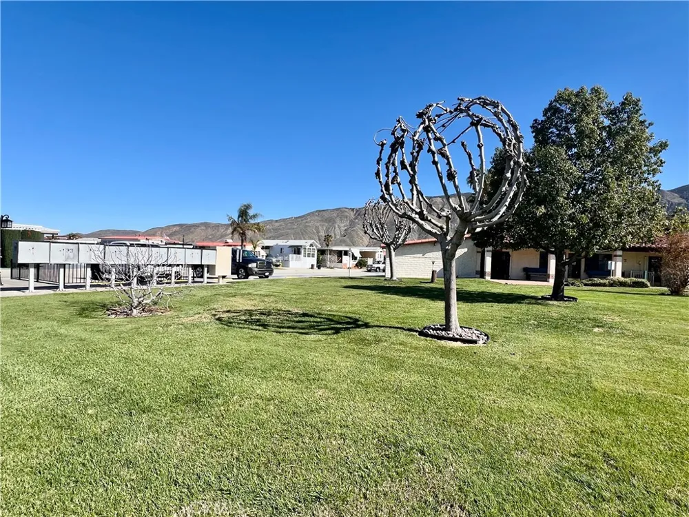 1239 Frontier Avenue San Jacinto, CA 92583