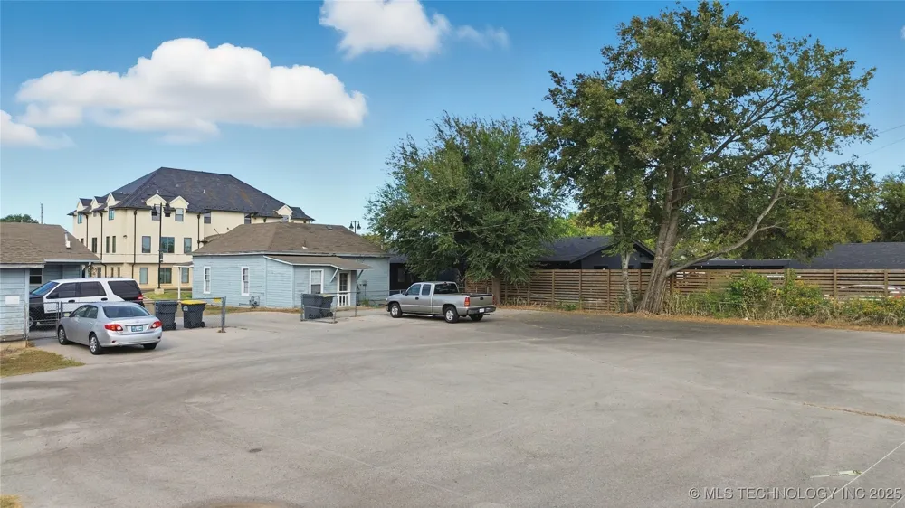 518 E A STREET Jenks, OK 74037