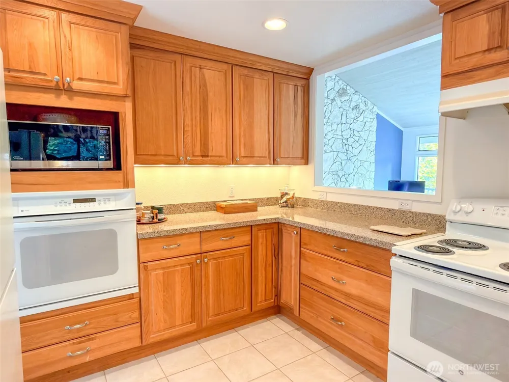 291 Pioneer Drive Port Ludlow, WA 98365