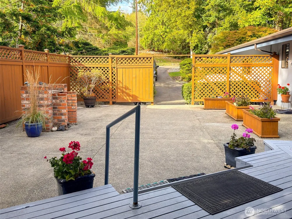291 Pioneer Drive Port Ludlow, WA 98365
