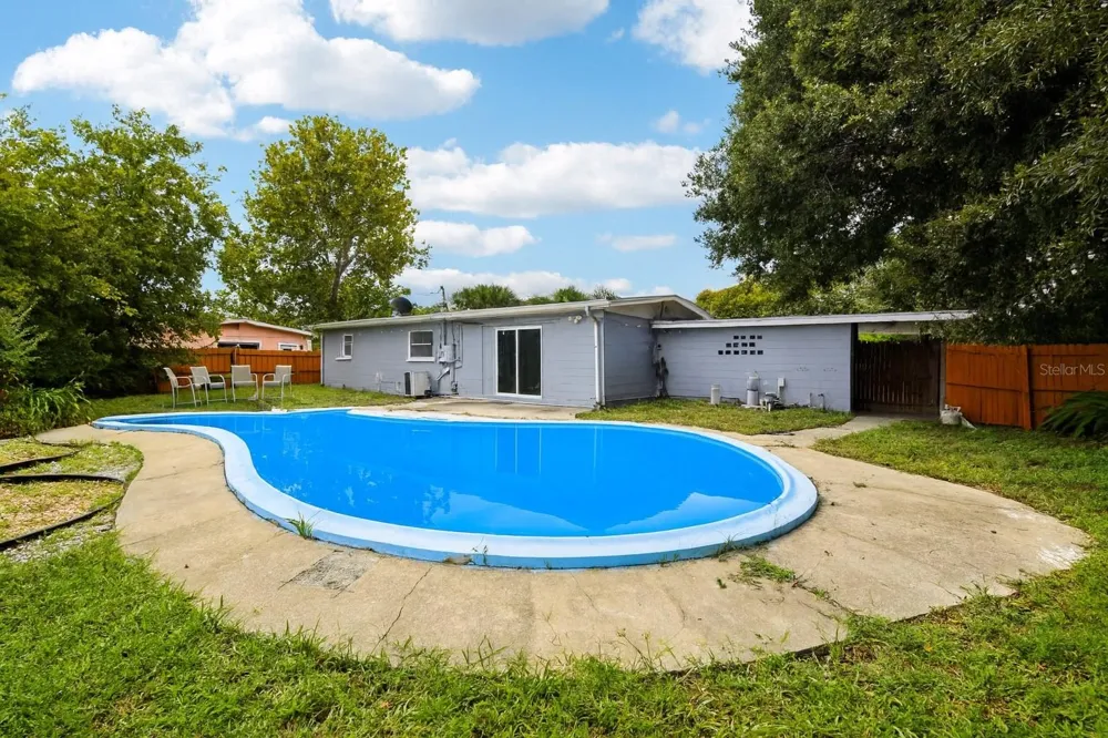 911 SHADY PARK TERRACE Daytona Beach, FL 32117