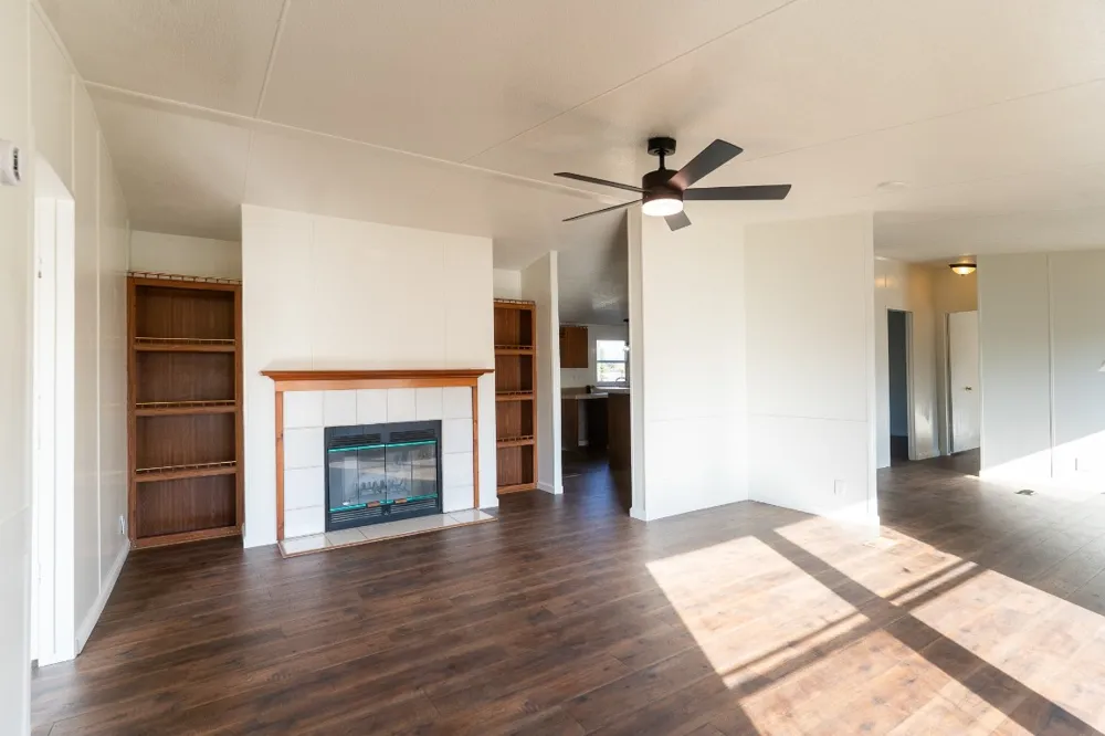 404 S Mill Street Flatonia, TX 78941