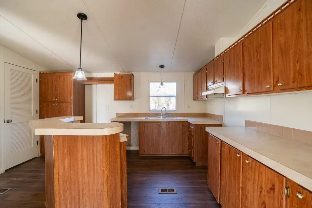 404 S Mill Street Flatonia, TX 78941