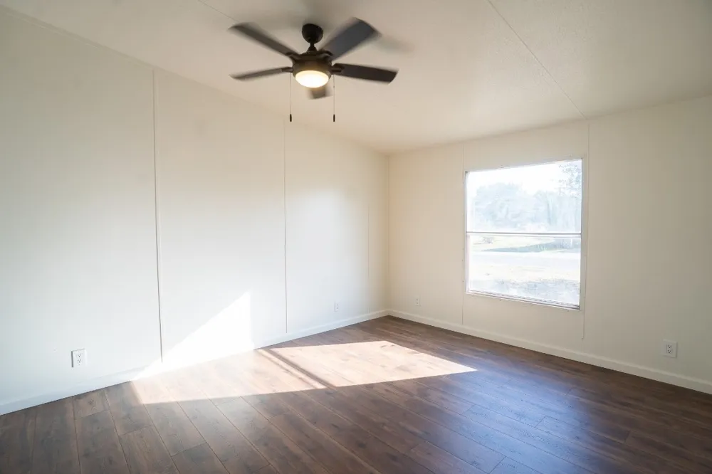 404 S Mill Street Flatonia, TX 78941