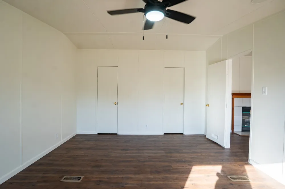 404 S Mill Street Flatonia, TX 78941