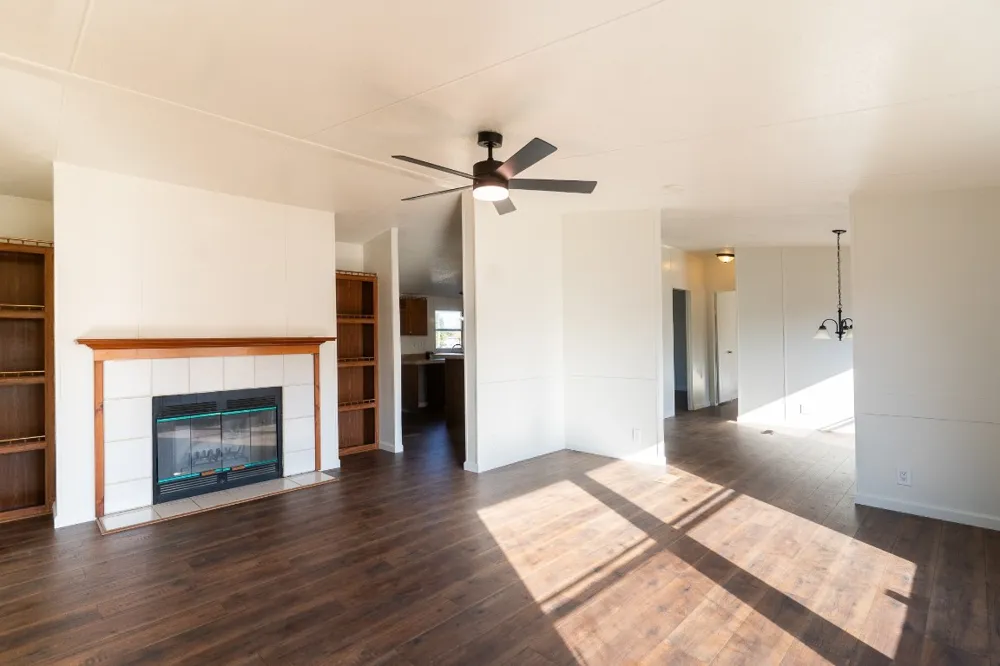 404 S Mill Street Flatonia, TX 78941