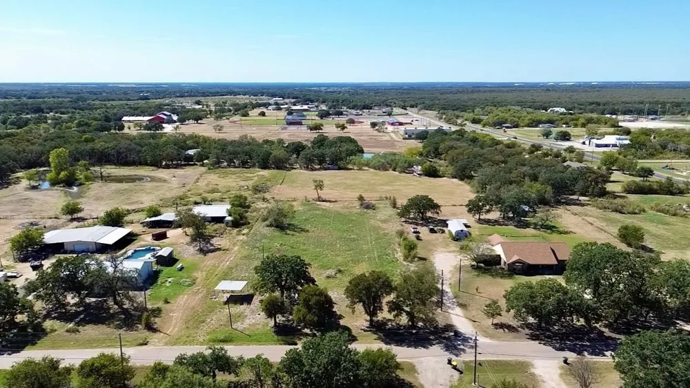194 S 5th Street Axtell, TX 76624