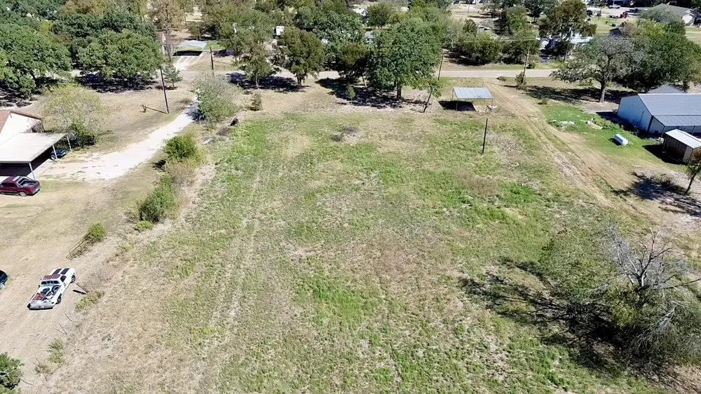 194 S 5th Street Axtell, TX 76624