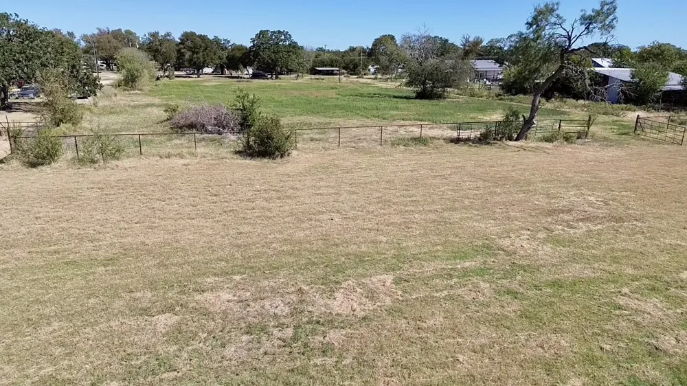 194 S 5th Street Axtell, TX 76624