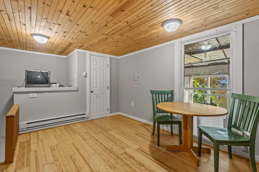300 County Road 27100 Honey Grove, TX 75446