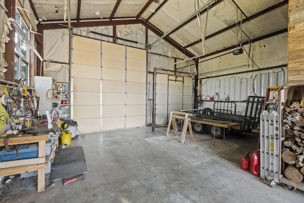 300 County Road 27100 Honey Grove, TX 75446