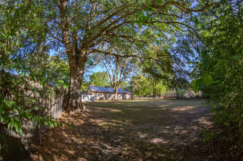 630 Faucett Street Blossom, TX 75416
