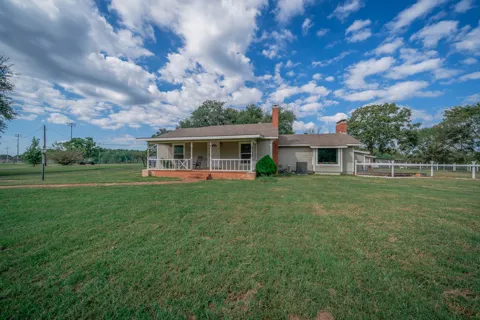 1901 Byrd Rd.