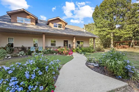 312 County Road 2100