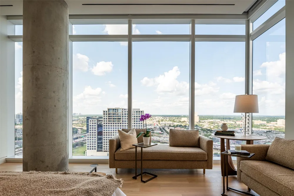 1747 Leonard Street #2201 Dallas, TX 75201
