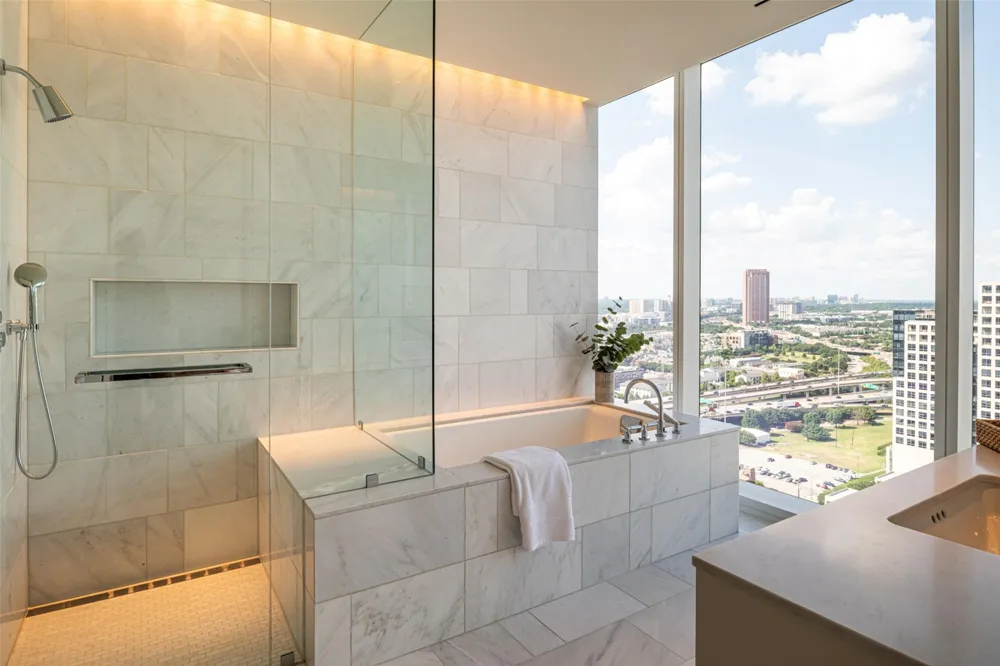 1747 Leonard Street #2201 Dallas, TX 75201