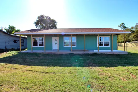 710 E Burleson Avenue