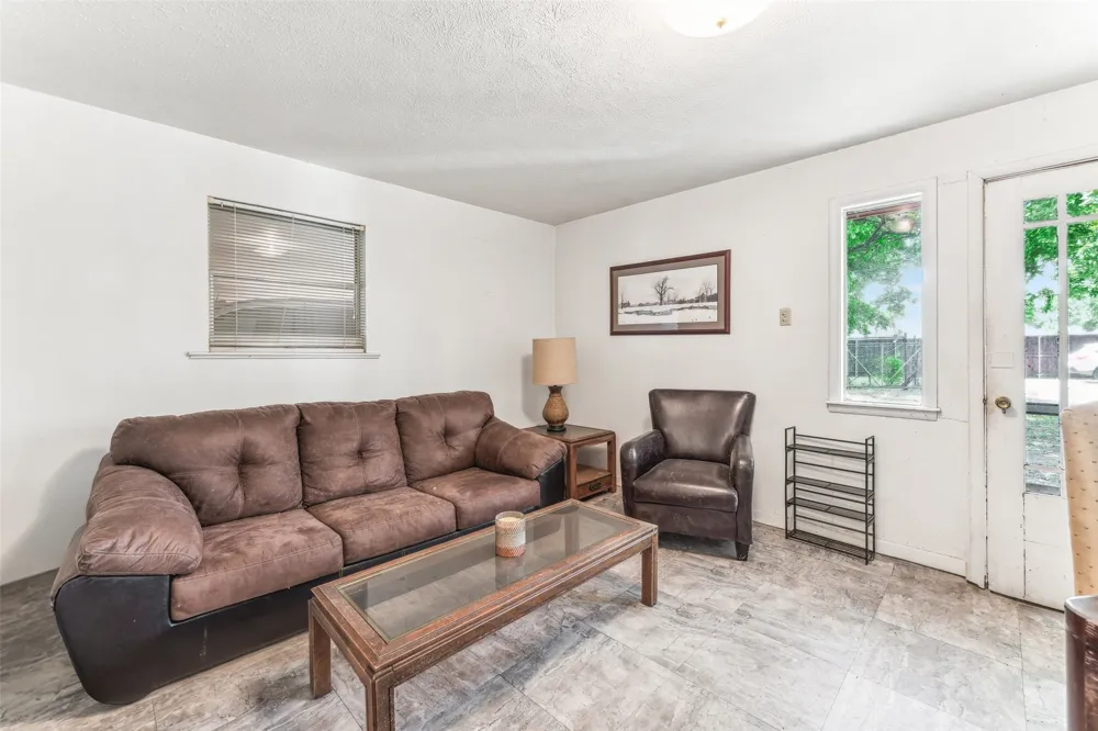 3055 Midway Road Grapevine, TX 76092