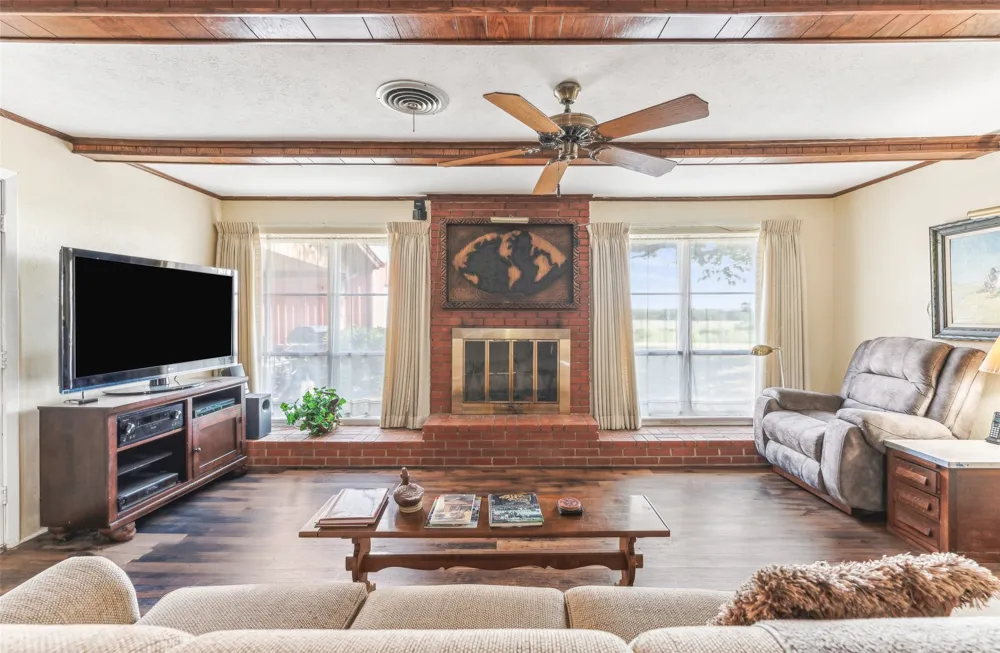 3055 Midway Road Grapevine, TX 76092