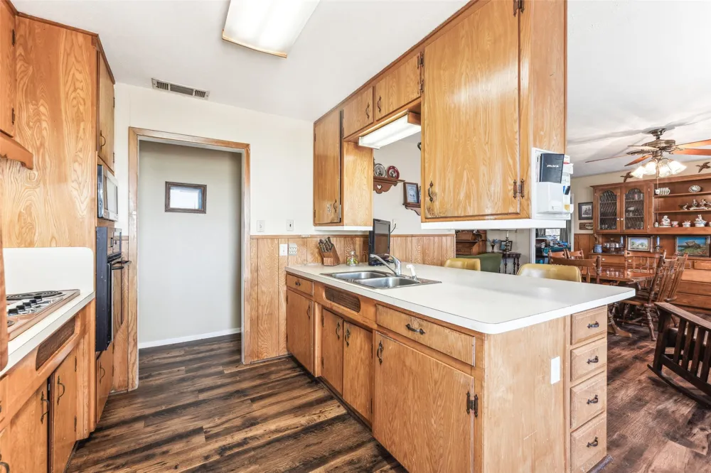 3055 Midway Road Grapevine, TX 76092
