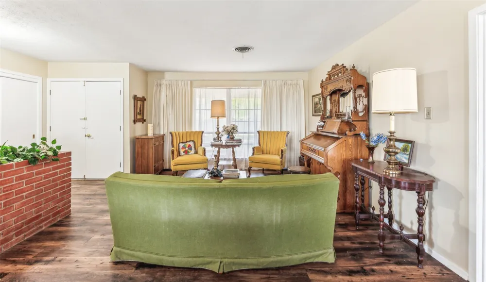 3055 Midway Road Grapevine, TX 76092