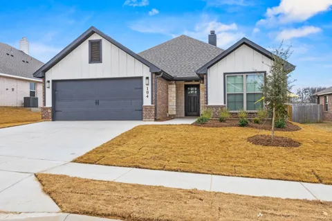 104 Maverick Trail