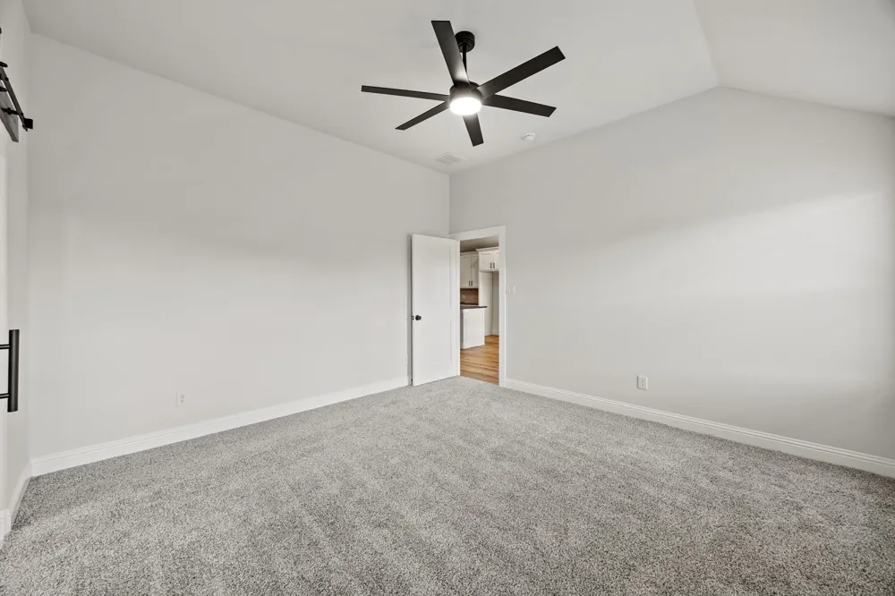 104 Maverick Trail Valley View, TX 76272