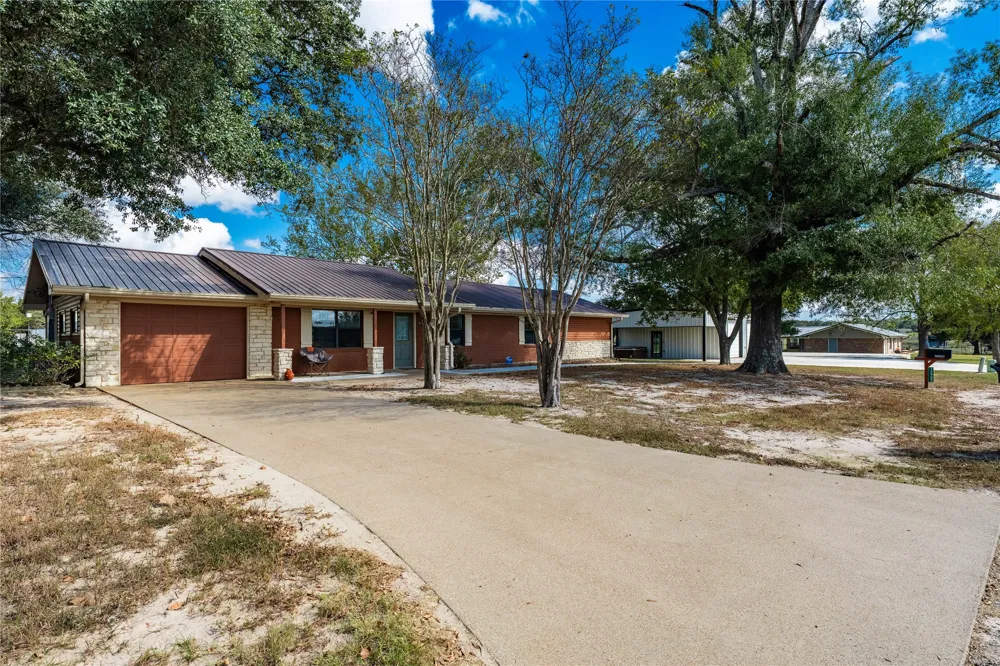 12985 County Road 4331 Larue, TX 75770