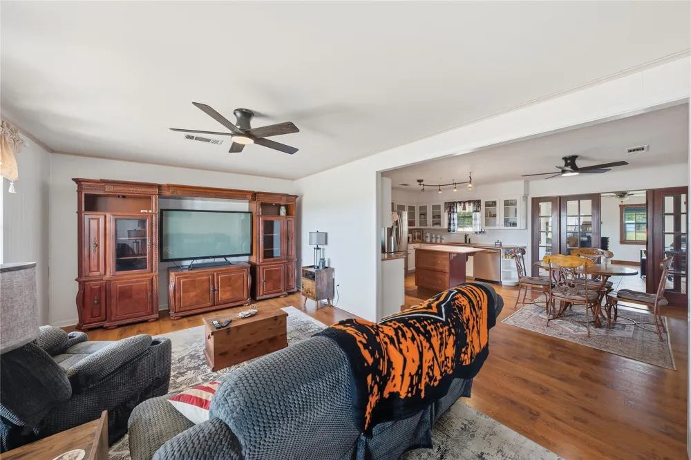 12985 County Road 4331 Larue, TX 75770