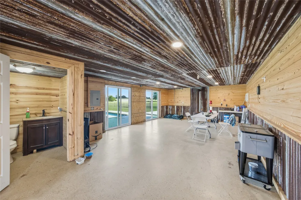 12985 County Road 4331 Larue, TX 75770