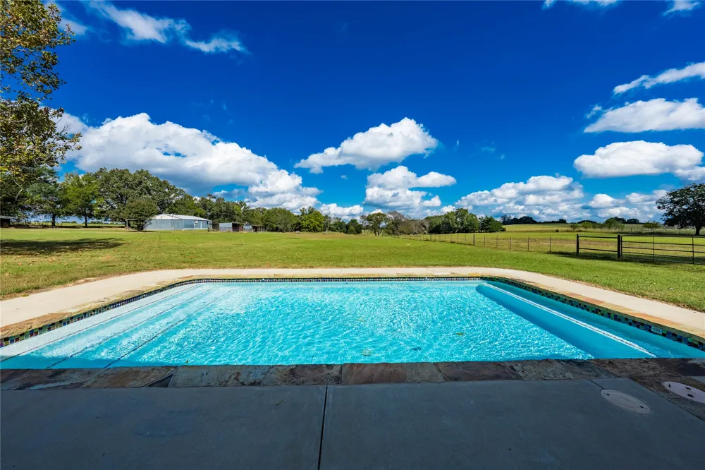12985 County Road 4331 Larue, TX 75770