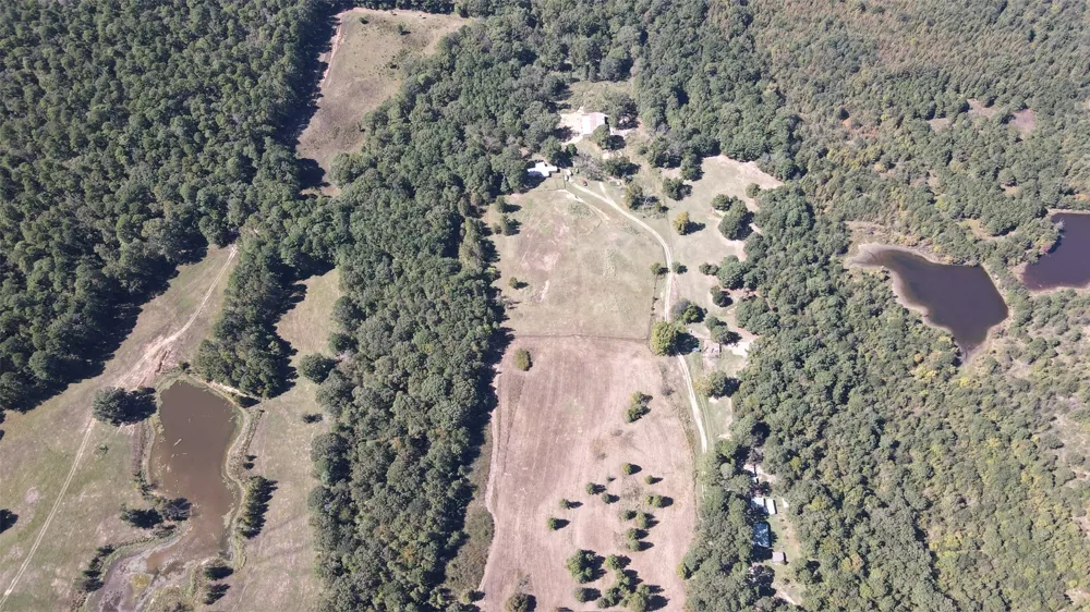 75 County Road 2115 Bagwell, TX 75412