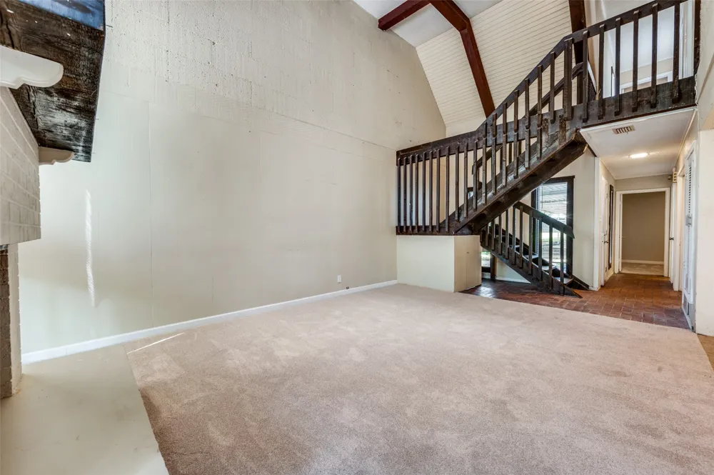 412 Hollyhill Lane Denton, TX 76205
