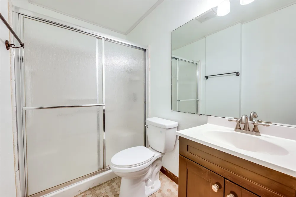 412 Hollyhill Lane Denton, TX 76205