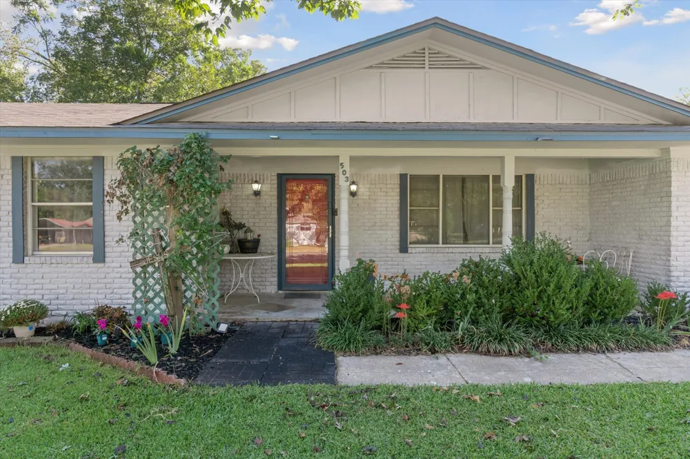 503 S Houston Street Edgewood, TX 75117