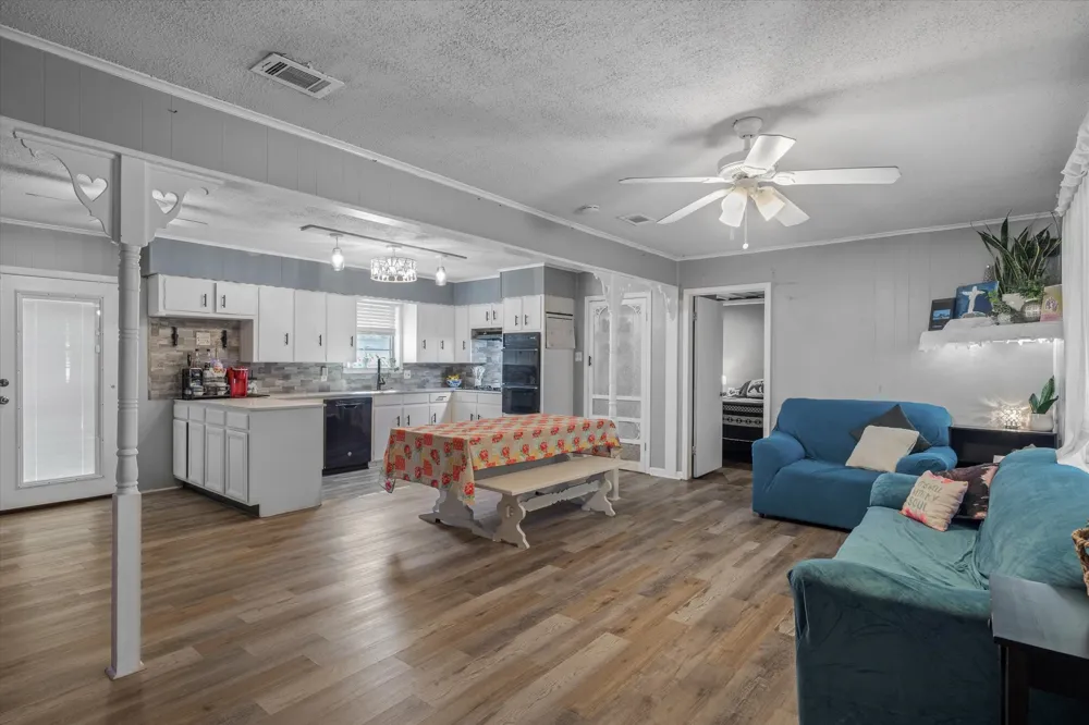 503 S Houston Street Edgewood, TX 75117
