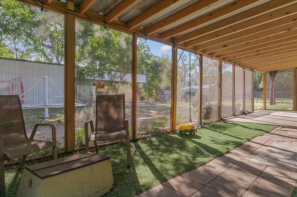 503 S Houston Street Edgewood, TX 75117